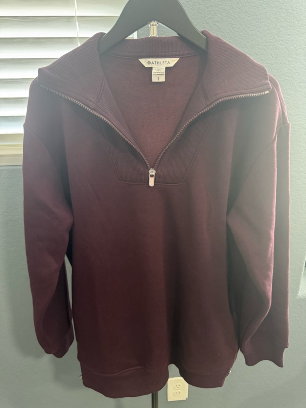 Athleta Women's Quarter-Zip Pullover in Burgundy Plum